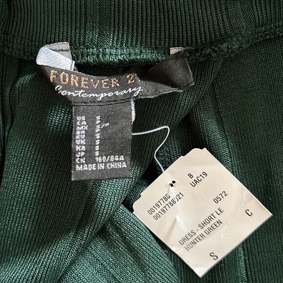 Forever 21 Contemporary Hunter Green Long Sleeve Knit Dress Junior Size Small - Picture 4 of 9